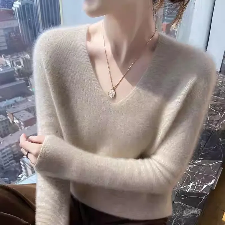 唯哥弟风一线成衣羊毛衫女秋冬宽松内搭显瘦毛衣加厚V领羊毛针织