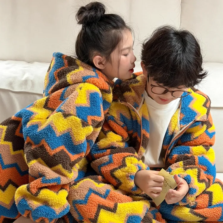 儿童家居服套装2025冬季新款韩版女童彩条睡衣两件套男童洋气睡衣