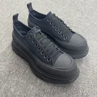 40码 95新 亚历山大麦昆 Tread Slick 黑色 马丁靴