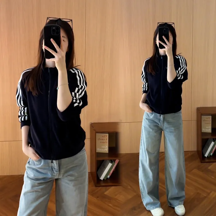 韩风chic一整套运动风立领开衫减龄棒球服短外套休闲直筒裤两件套