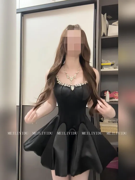 K10095法式赫本风气质重工镶钻吊带连衣裙女夏季甜美公主蓬蓬短裙