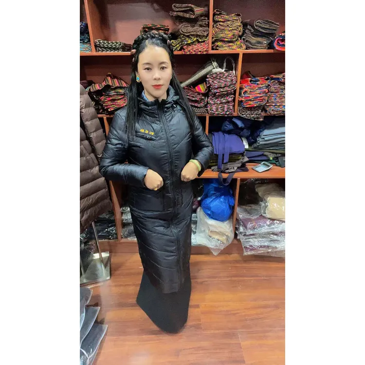 冬季女士长款连帽加厚可拆帽保暖时尚百搭羽绒服