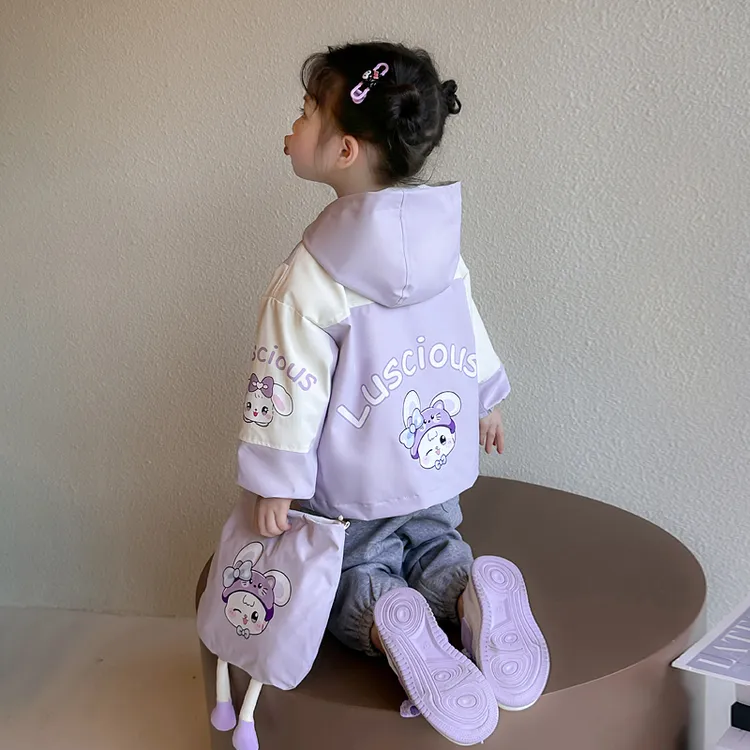女童外套春秋季2025新款风衣儿童冲锋衣洋气韩版上衣宝宝春装夹克