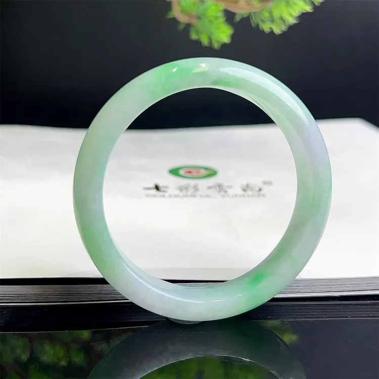 Colourful Yunnan/七彩云南天然翡翠细糯种果绿飘花翡翠手镯