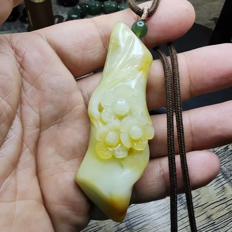 天然岫玉蛇纹石玉花玉原石随形手工立体雕刻花开富贵节节高升竹节