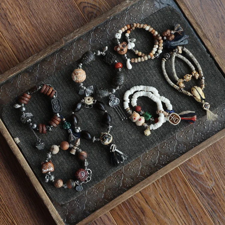 非金属木质手链 手串凤眼镶钉甜甜圈等高级配件时尚手链