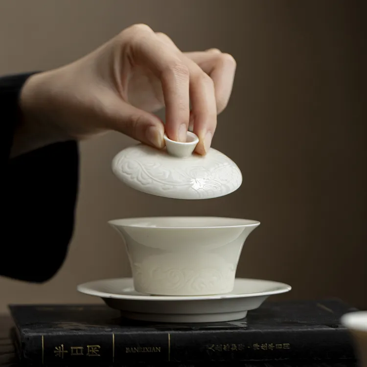 仿宋定窑白牡丹盖碗品茗茶杯功夫茶具三才大容量不烫手家用泡茶碗