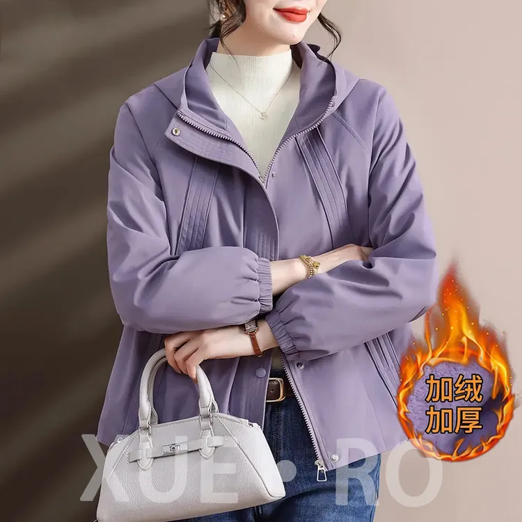 妈妈秋冬加绒棉服大气保暖外套2025新款冲锋衣中老年厚棉袄女冬季