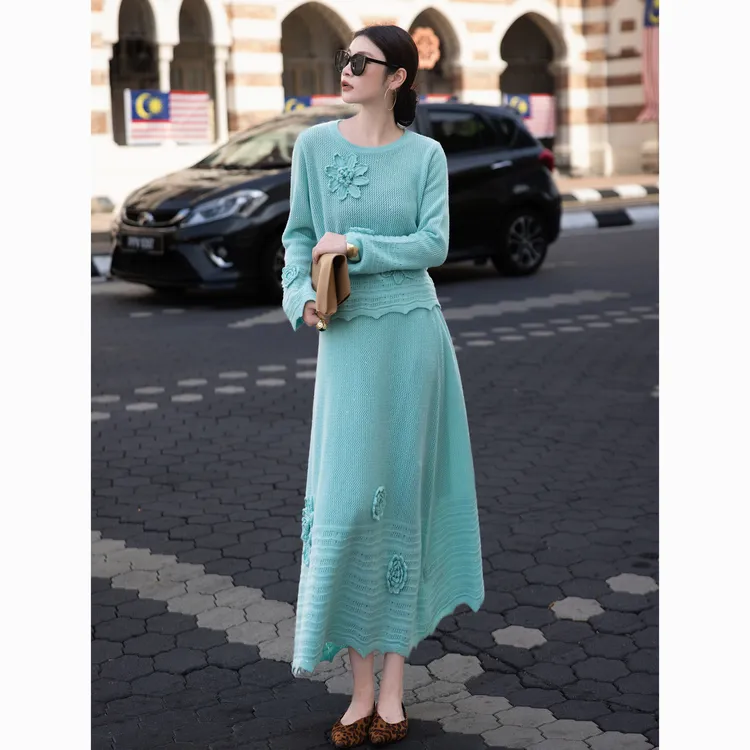 ZEROYK洋气减龄时尚套装高级感100羊毛立体花宽松上衣半裙两件套