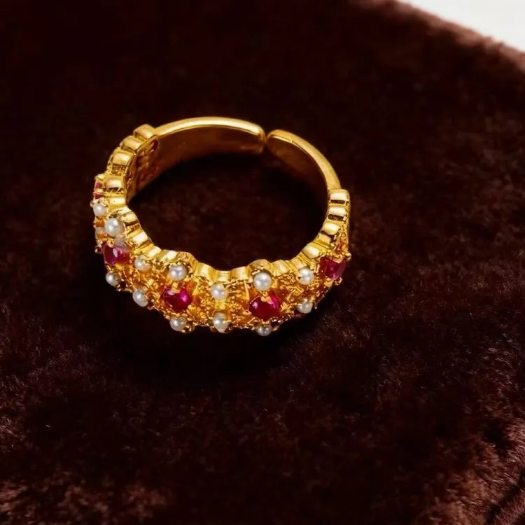 铜合金合成锆石戒指 新款时尚铜合金镶嵌锆石复古宫廷风开口