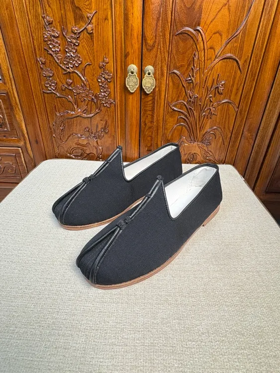 鹰嘴礼服呢面料纯色透气素面布鞋纯手工圆口舒适春秋中老年传统鞋