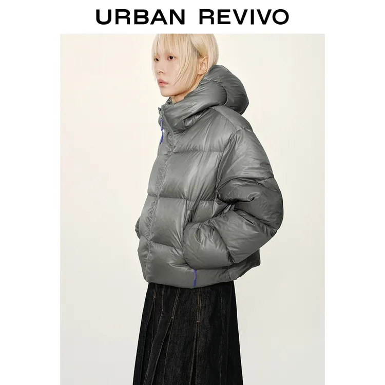 UR2025冬季新款女装流光风休闲撞色绳结连帽羽绒服UYL150110