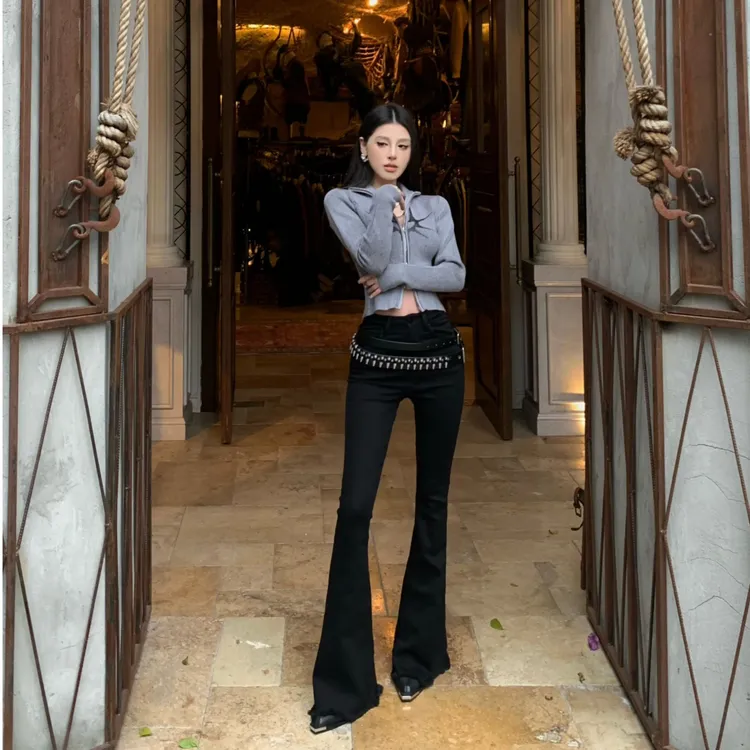 张百亿高腰修身显瘦黑色微喇叭拖地牛仔裤女冬加绒喇叭牛仔时尚