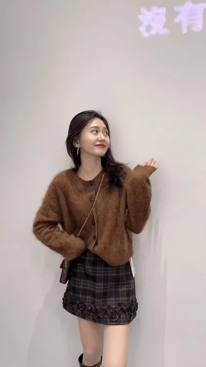 2025秋冬新款美拉德色奶fufu毛衣针织开衫高级感慵懒外套上衣半裙