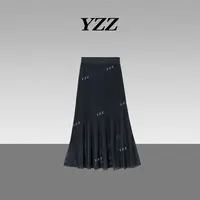 YZZ“松弛裙”山羊绒羊毛老钱竖纹针织显瘦高级半裙 680315