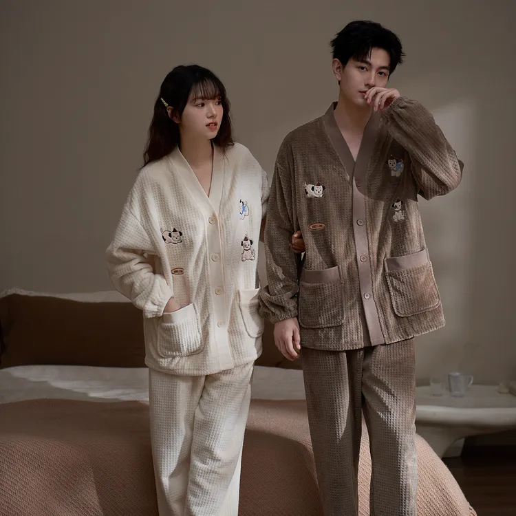 思莉太太【梦幻联动】情侣睡衣秋冬季女士大码加厚可外穿男士家居服