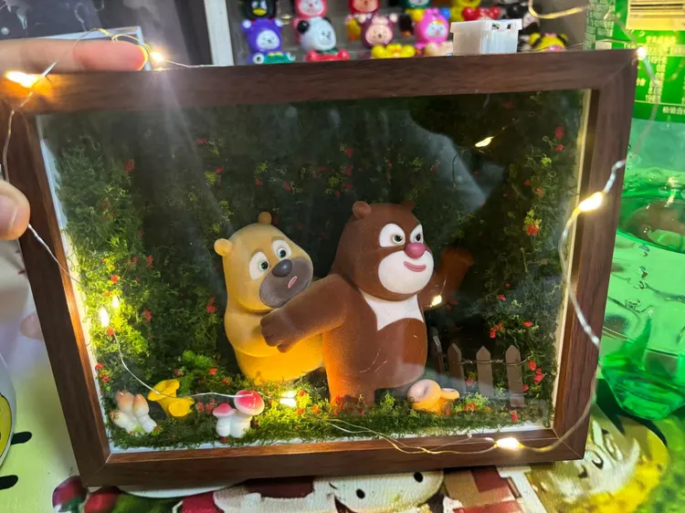 【手工diy】材料包熊出没角色温馨治愈系摆台相框高清精致礼物摆件