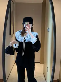 2025秋季新款韩系百搭丝绒蕾丝娃娃领拼接拼色宽松甜美上衣女