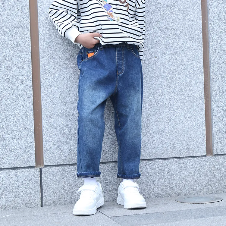 男童牛仔裤春秋款2025新款中大儿童休闲裤子直筒痞帅男孩春季长裤