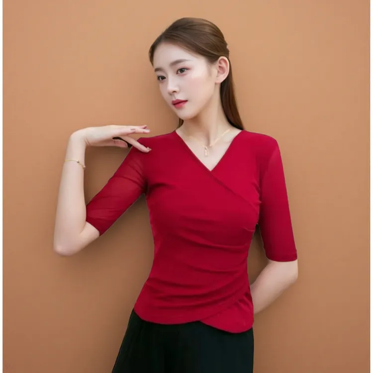 老师推荐 中袖新款V领设计感T恤女上衣