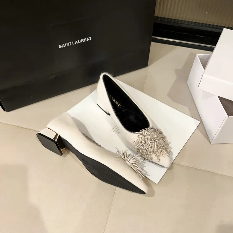 秋冬3cm加绒保暖单鞋新款粗跟烟花款气质女鞋厚黑美学鞋子