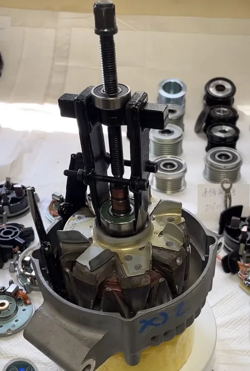 多功能二爪拉马轴承拆卸安装专用小型拉拔器拔轮器