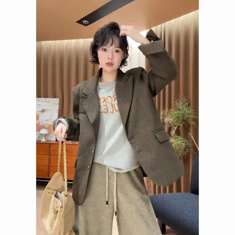 欧尼私服2025秋冬新款百搭西服长袖复古羽绒西装2511C8470