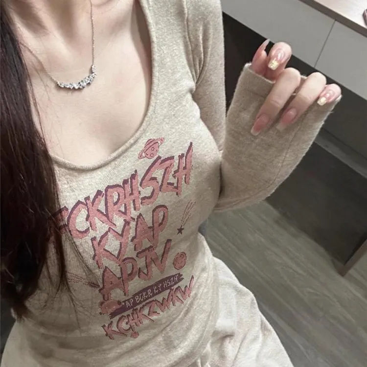 高级感长袖T恤女2025春秋季新款辣妹修身显瘦短款ins洋气内搭上衣