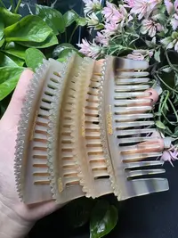 板娘专享 白水钻石满月梳微瑕福利随机发货不退不换 -X456