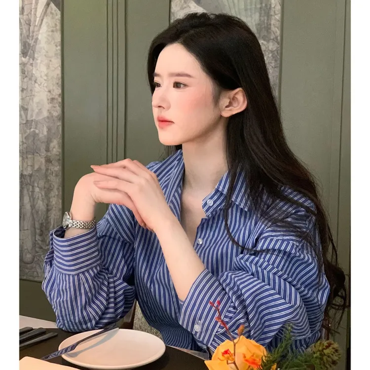 玫瑰的故事刘亦菲同款蓝色条纹衬衫女2025新款高级感法式复古上衣