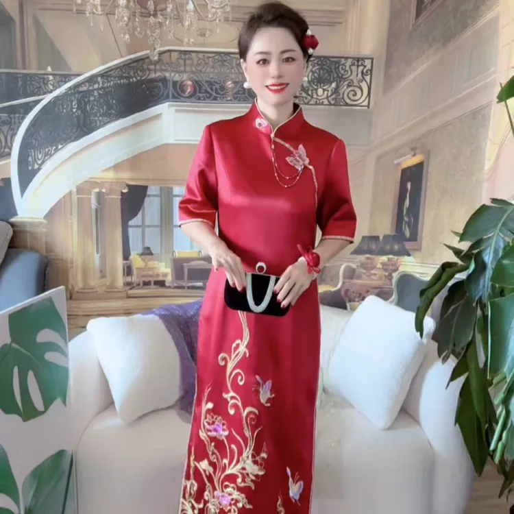 喜婆婆喜妈妈秋季新款醋酸刺绣印花蝴蝶旗袍