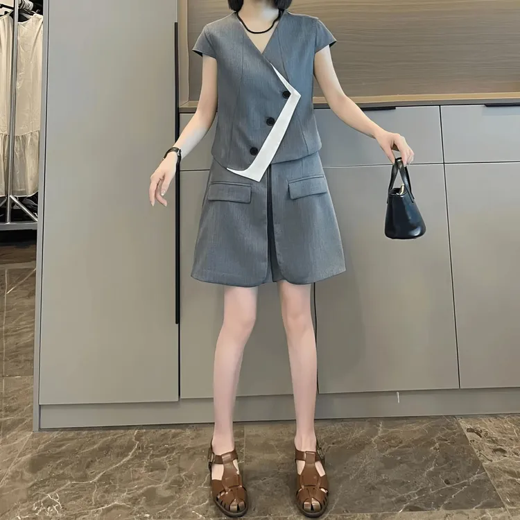 设计感假两件V领马甲套装女2025夏季大码胖MM气质上衣+裙裤两件套