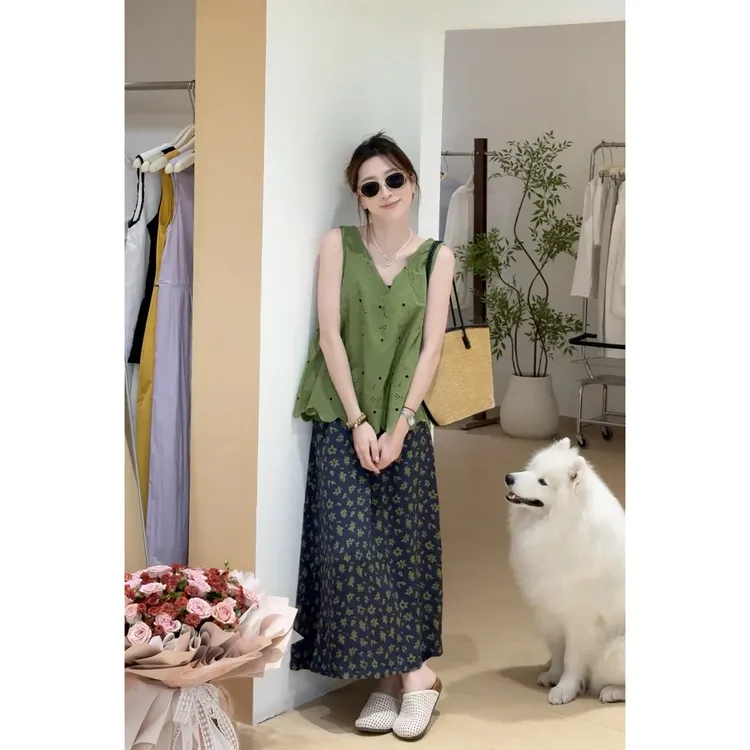 夏日封神上衣！夏季老钱风v领宽松气质薄款上衣~小碎花半裙