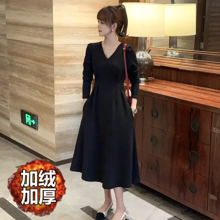 陌瑟MOSE【月光倾城】秋冬气质长袖赫本风小黑裙显瘦遮打底连衣裙