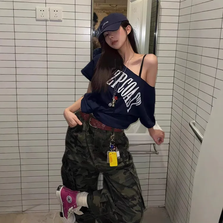 美式复古辣妹斜肩短袖t恤女夏季2025新款宽松慵懒风露肩别致上衣