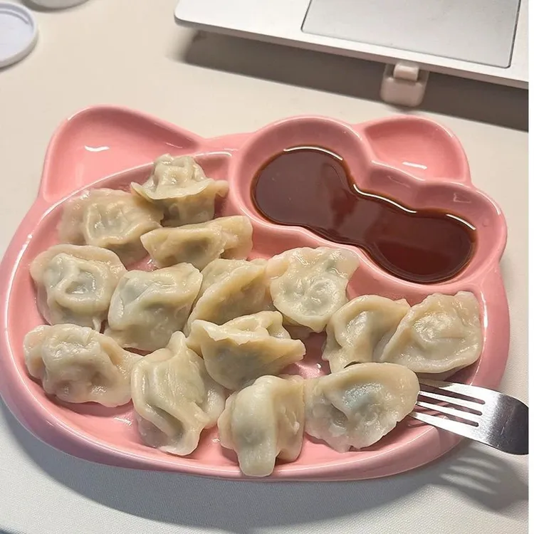 创意哈喽kt饺子盘子卡通ins高颜值家用碟子简约陶瓷盘蘸料碟餐具