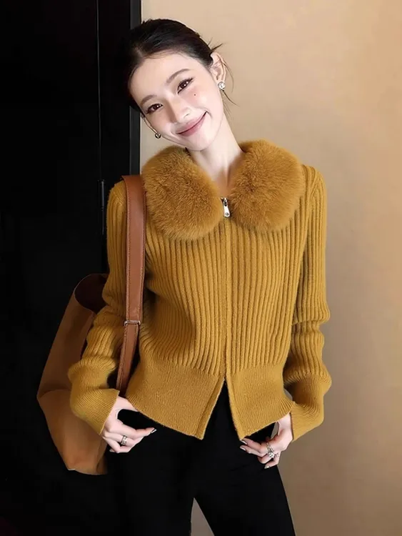 2025冬季黄色毛领针织衫女加厚软糯慵懒风独特漂亮高级感百搭毛衣
