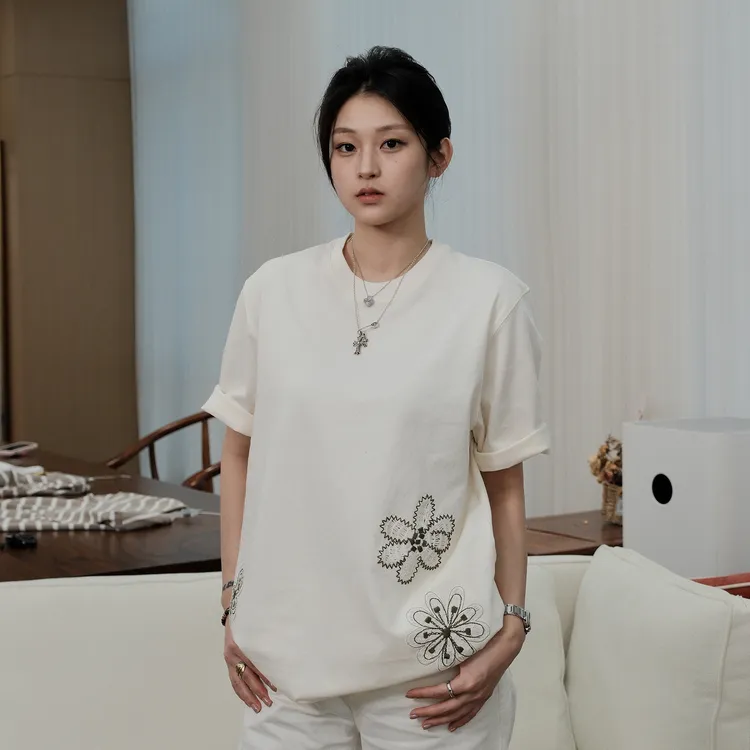 SEASONMARK新款花朵刺绣圆领短袖时尚潮流轻奢舒适百搭男女款短袖