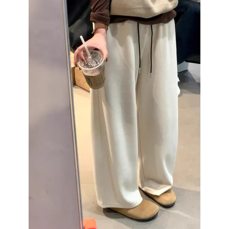 慵懒风米杏色糯米直筒阔腿裤女秋冬新款大码胖妹妹宽松垂感休闲裤