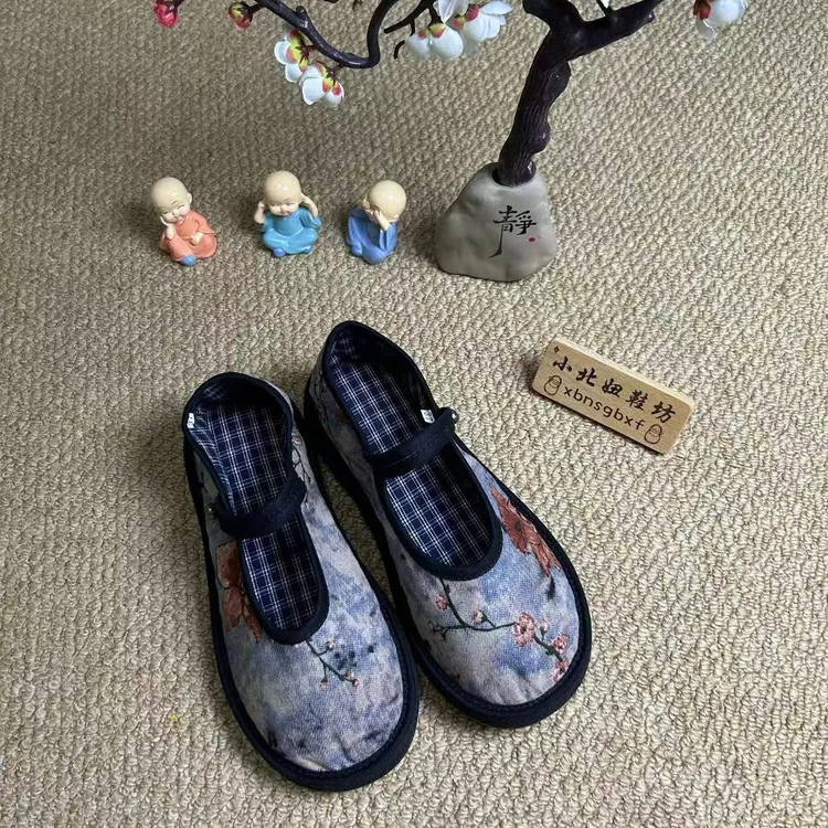 (厂家清仓福利款）小北妞桃花一字盘扣休闲透气软底布鞋女单鞋