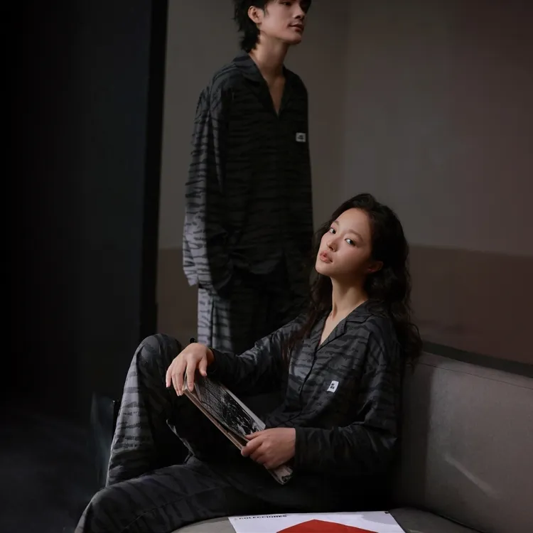 巴韦那奇柔软莫代尔棉情侣睡衣女春秋新款潮酷黑色可外穿家居服男