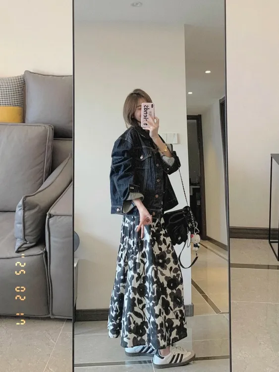 2025新款春季高级感牛仔外套女百搭碎花半身裙两件套装气质小个子