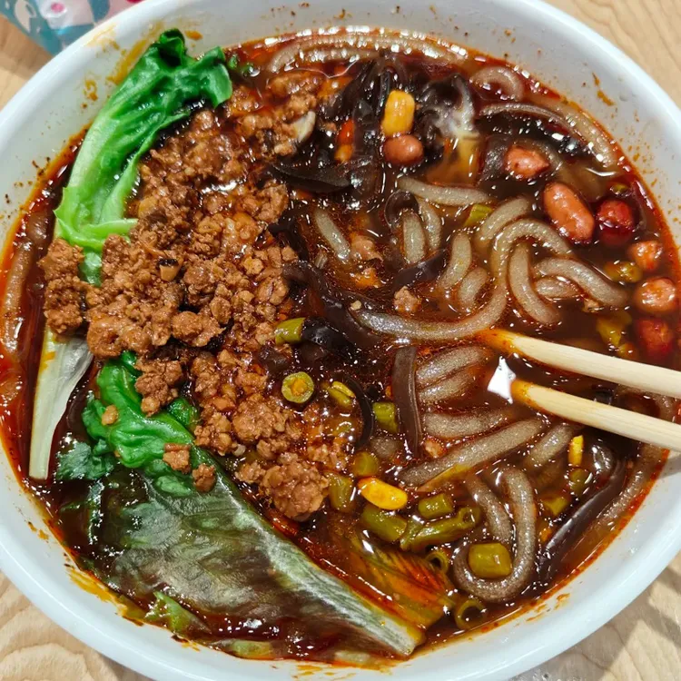 【买一箱送一箱】重庆酸辣粉宿舍速食酸辣粉整箱非油炸免煮酸辣粉丝