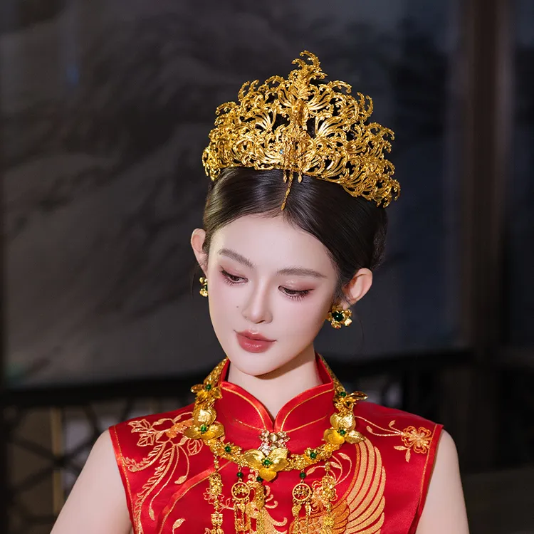 合金婚庆饰品 中式新娘复古凤冠奢华金色结婚凤凰流苏发饰女8012