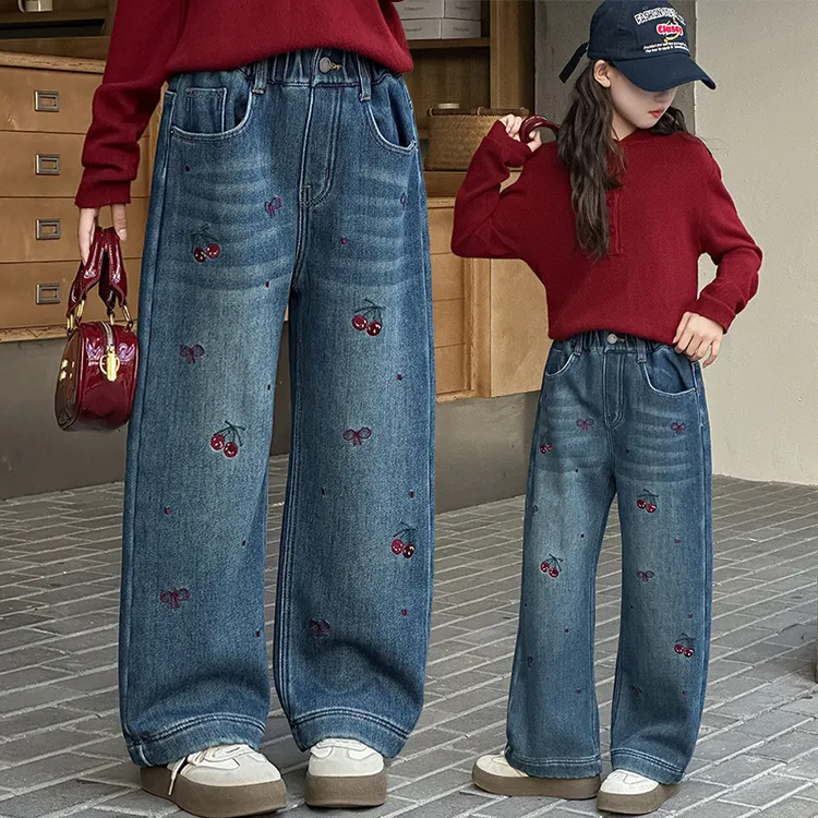 25冬季爆款樱桃刺绣中大童秋冬阔腿牛仔裤宽松童装裤子洋气阔腿裤