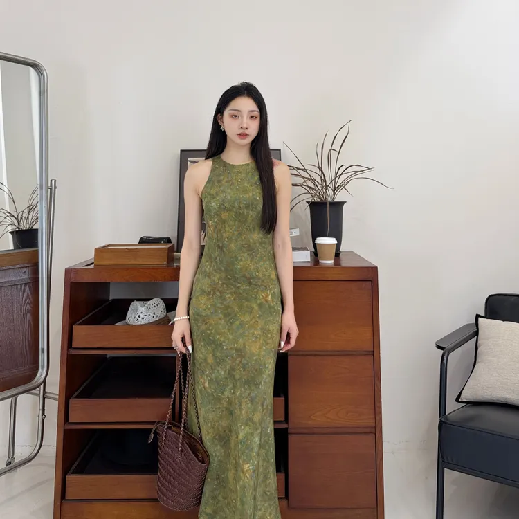 拂晓丨100桑蚕丝45°斜裁丨真丝双绉显瘦无袖连衣裙-MY6040