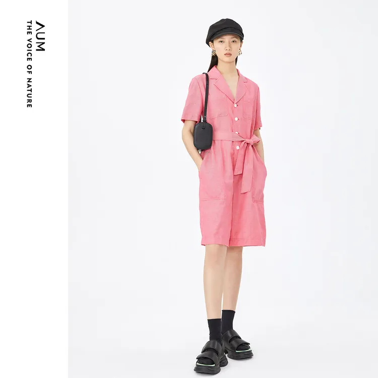 AUM/噢姆时尚百搭休闲摩登复古气质粉色连体裤M1DE24145