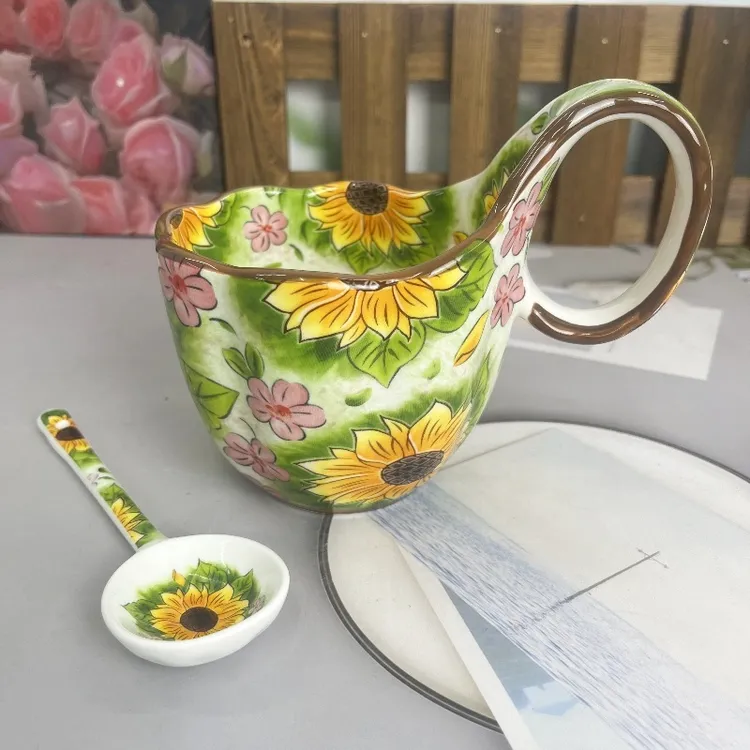 【精选】向日葵系列曲把杯配勺陶瓷餐具