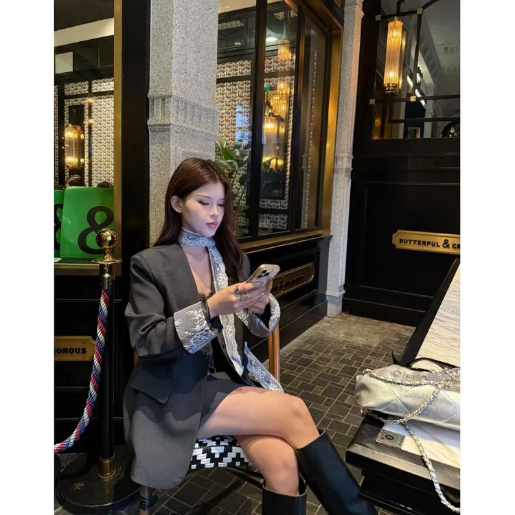 春秋流行蕾丝拼接飘带3296西装外套A字半身裙套装扩版/按腰围下单