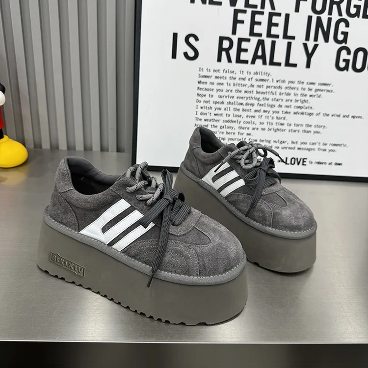 2025新款厚底松糕鞋女小个子增高休闲板鞋翻毛皮系带百搭乐福单鞋